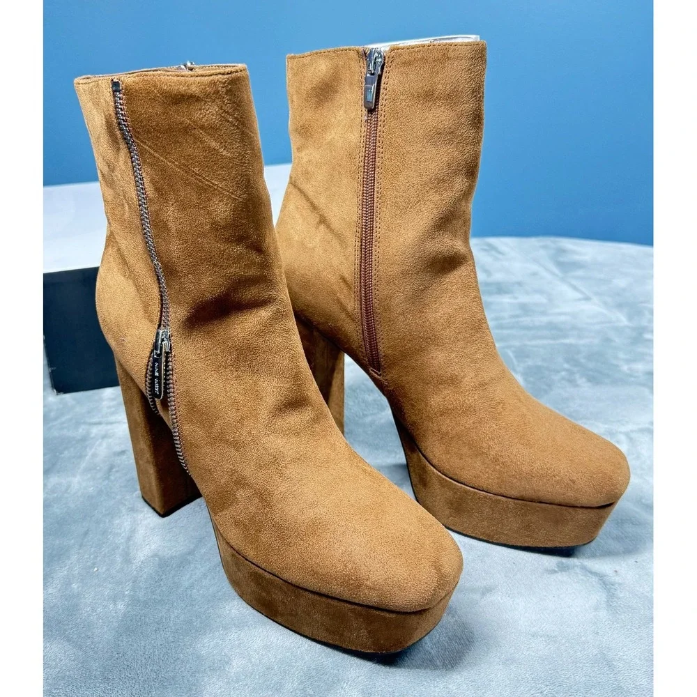 Nine West Kerri2 Boots Womens 9.5 Brown Suede Platform Heel Ankle